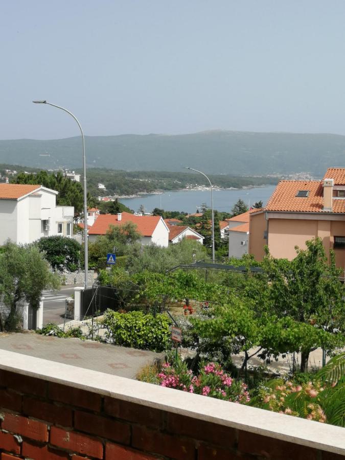 Apartmani Nevera Krk Town Esterno foto