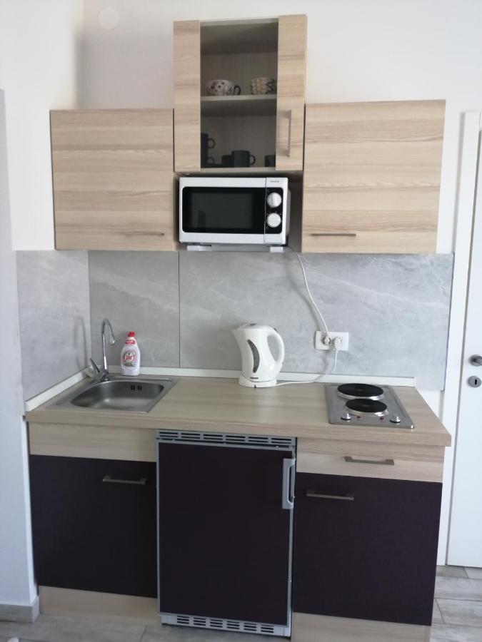 Apartmani Nevera Krk Town Esterno foto